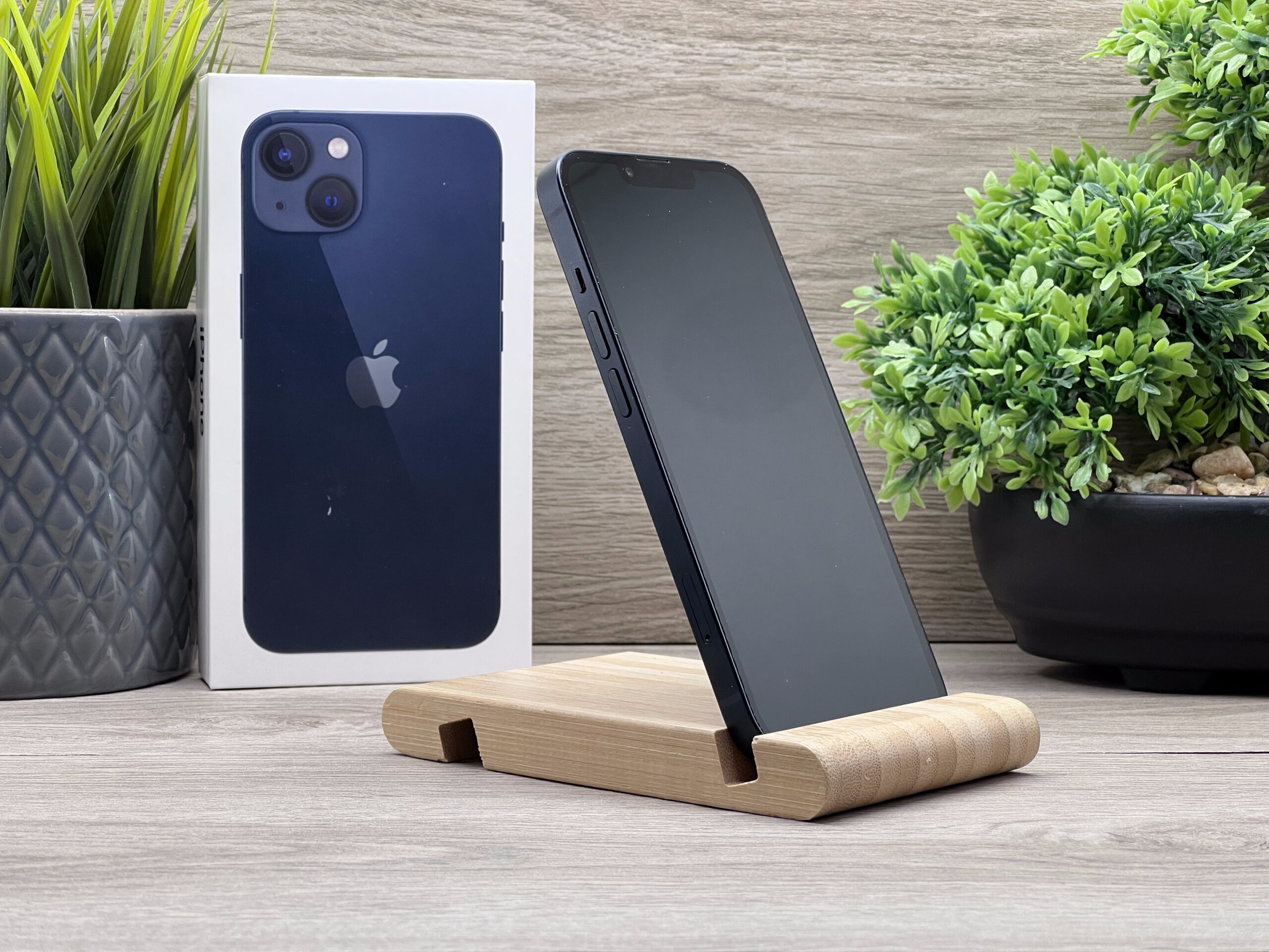 Hibátlan iPhone 13 Midnight 128GB 2 ÉV Garanciával Számlával 94% Akku