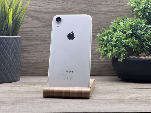 iPhone XR White 128GB 2 ÉV Garanciával Számlával 100% Akku