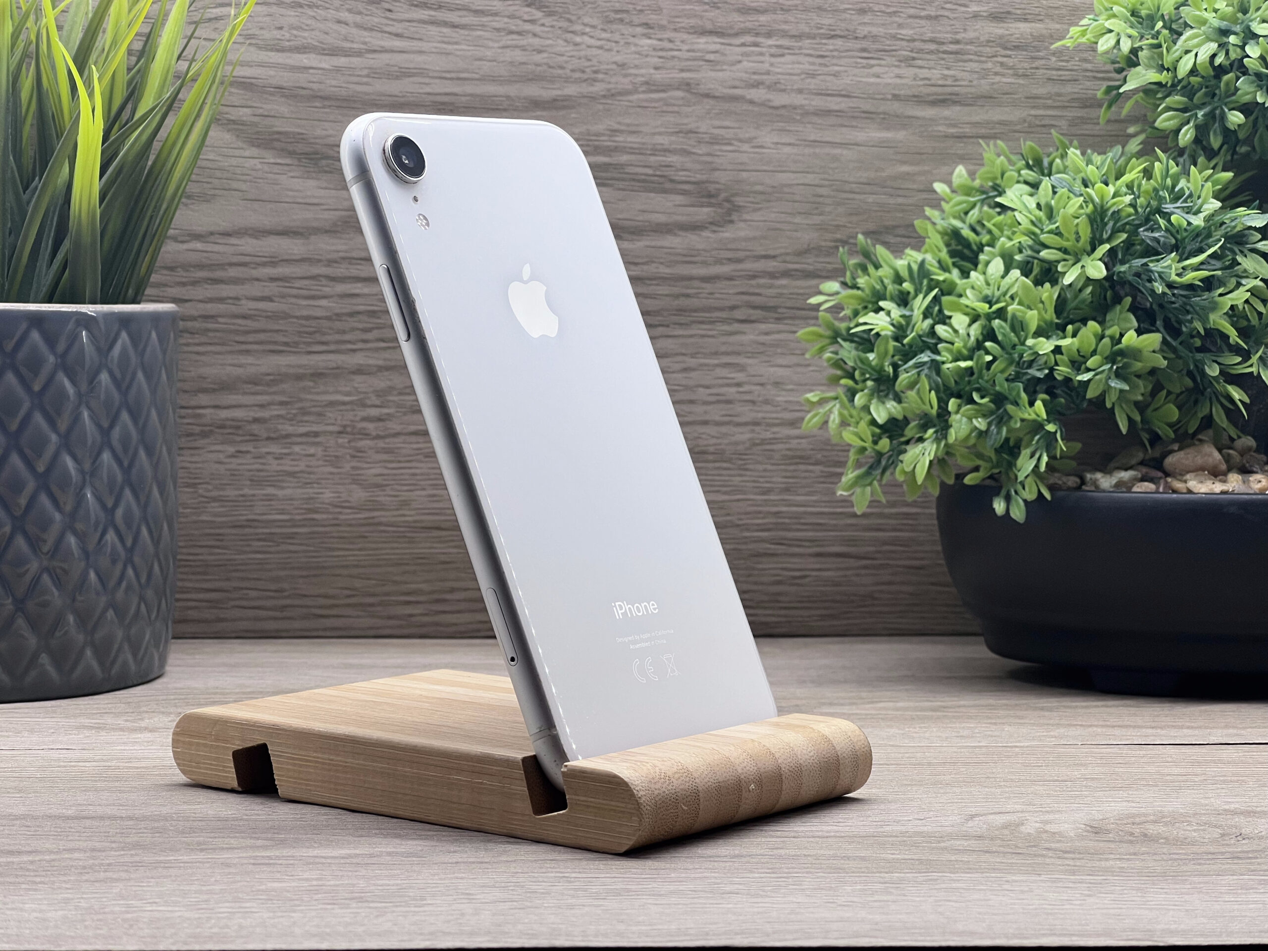 iPhone XR White 128GB 2 ÉV Garanciával Számlával 100% Akku