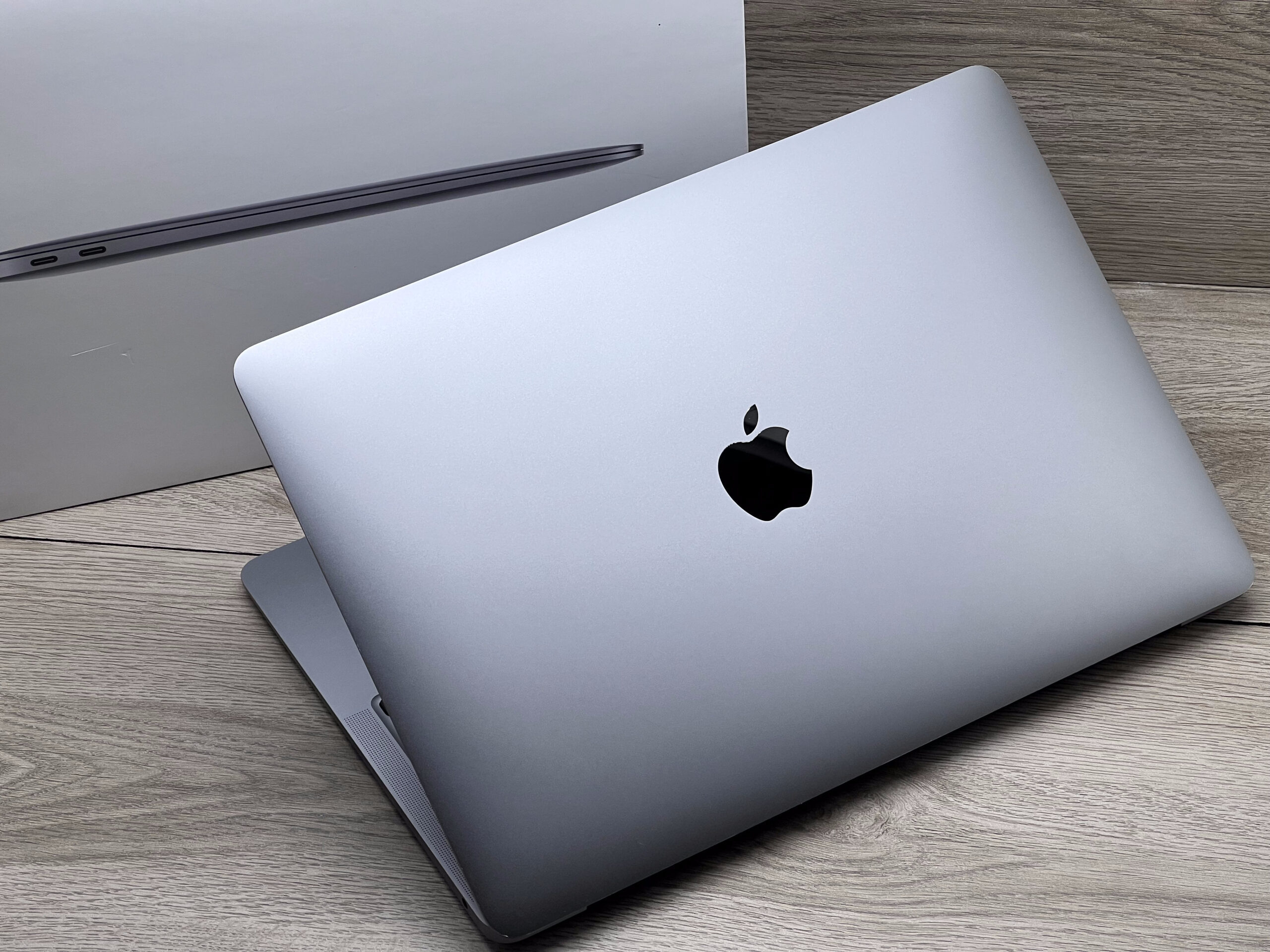Hibátlan MacBook Air 2020 M1 13” 256GB 2 ÉV Garanciával Számlával 90% Akku