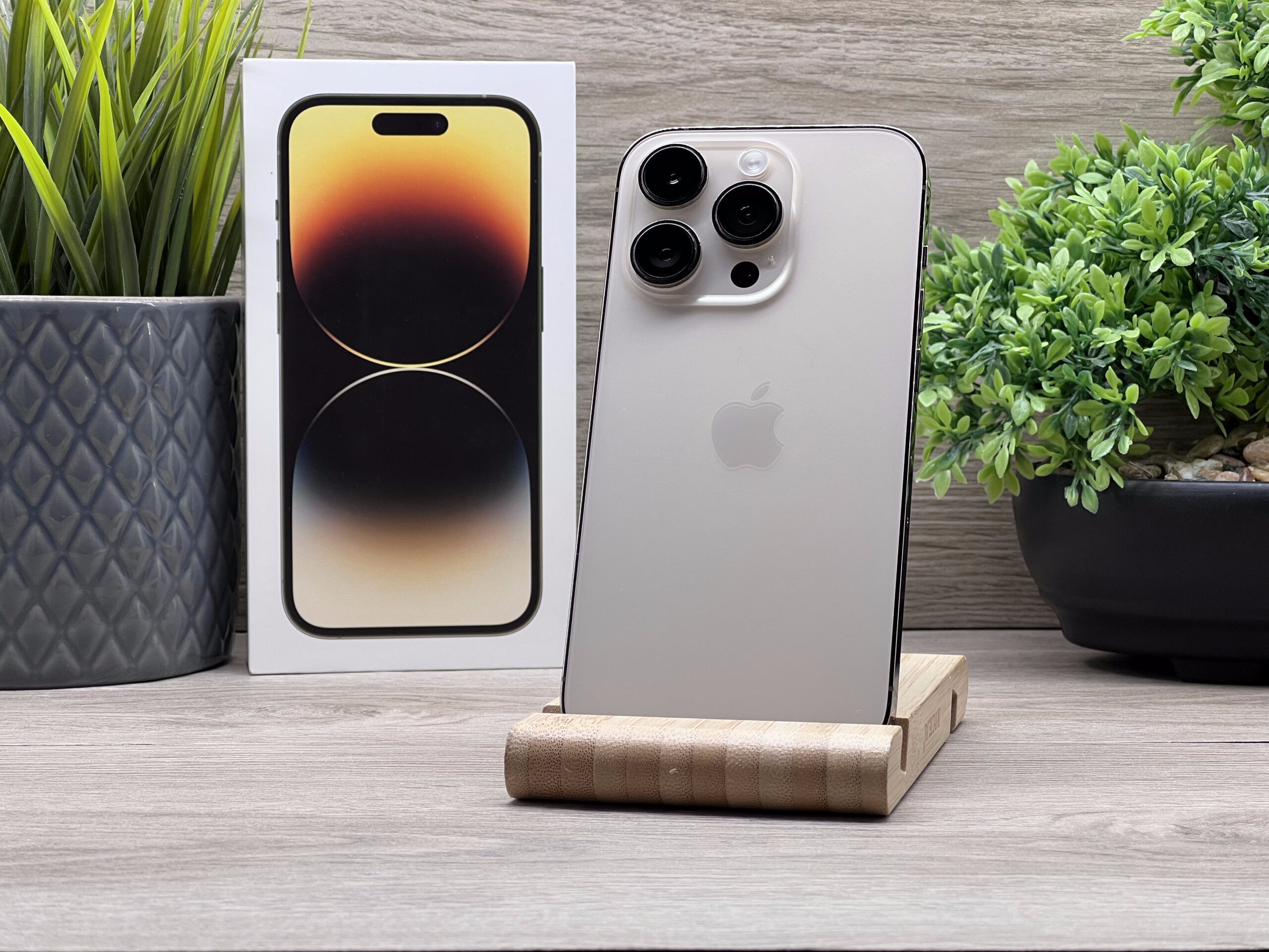 Hibátlan iPhone 14 Pro Gold 128GB 2 ÉV Garanciával Számlával 92% Akku