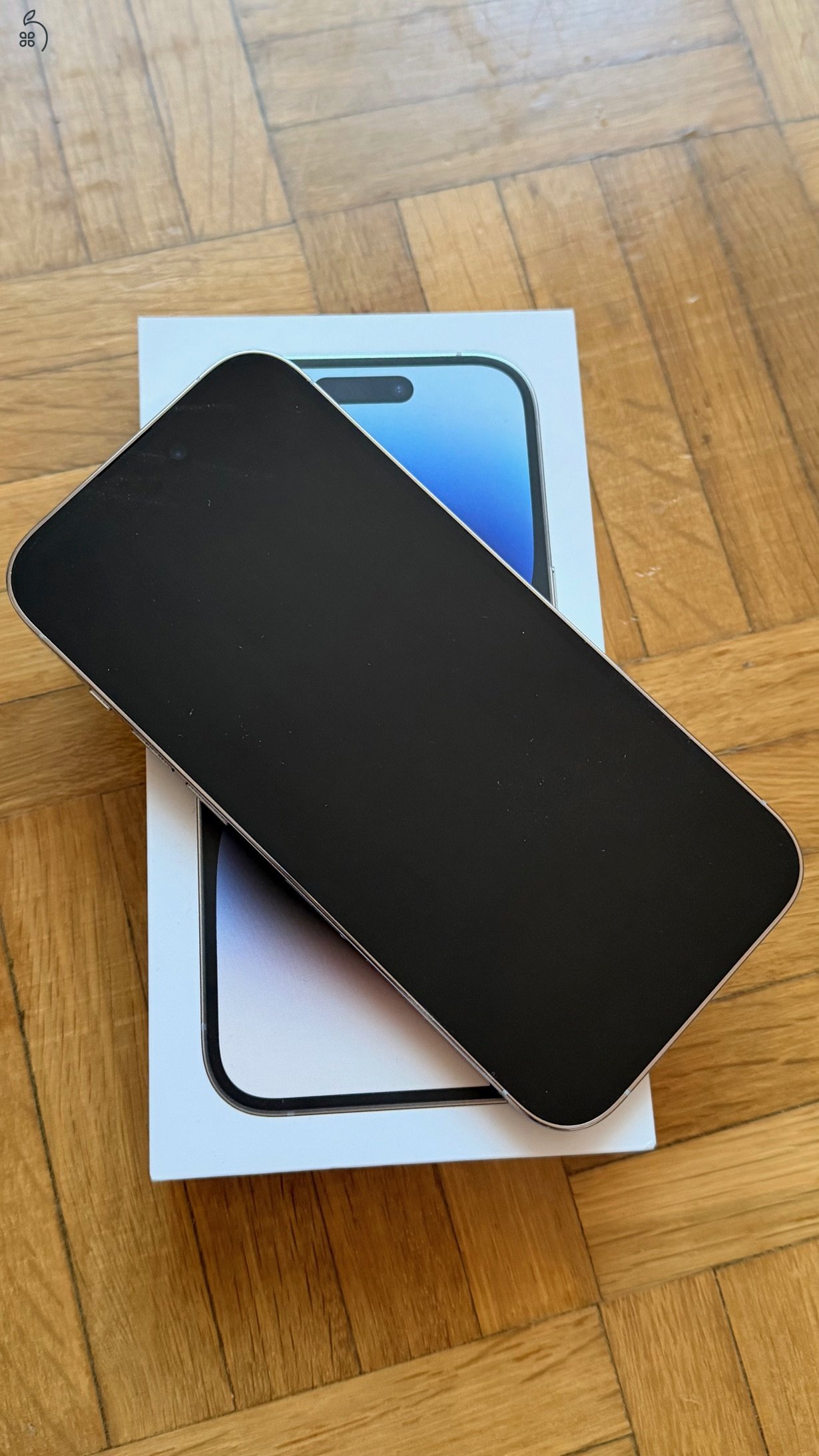 Karcmentes, újszerű iPhone 14 Pro ezüst (silver) + ajándék üvegfólia
