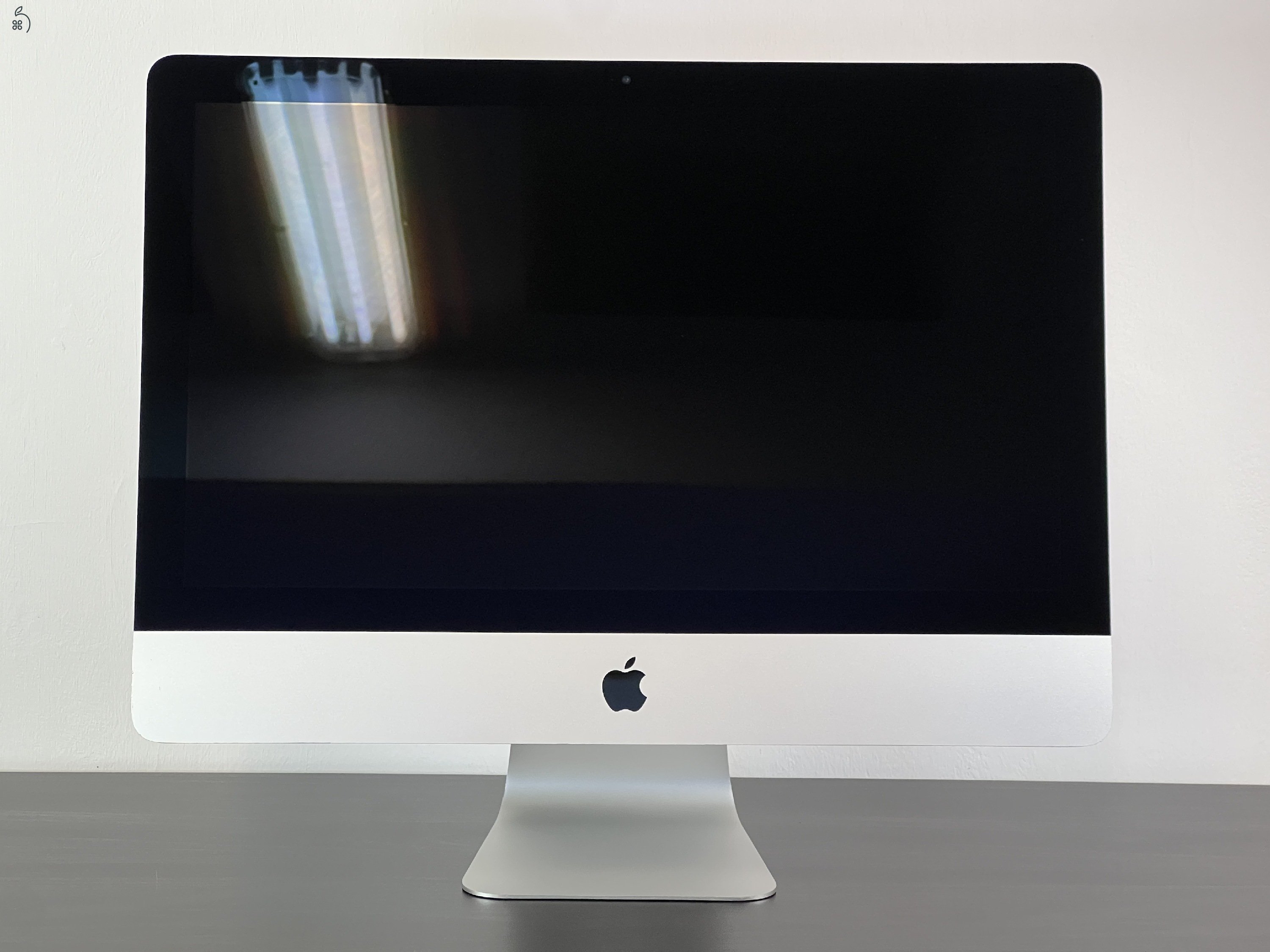 Apple iMac 2015 21.5 i5 3.3 GHz 8GB RAM 480GB SSD 4K