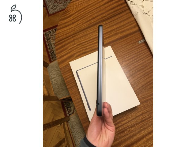 MacBook Air 13” 2022, 8-Core CPU, 10-Core GPU