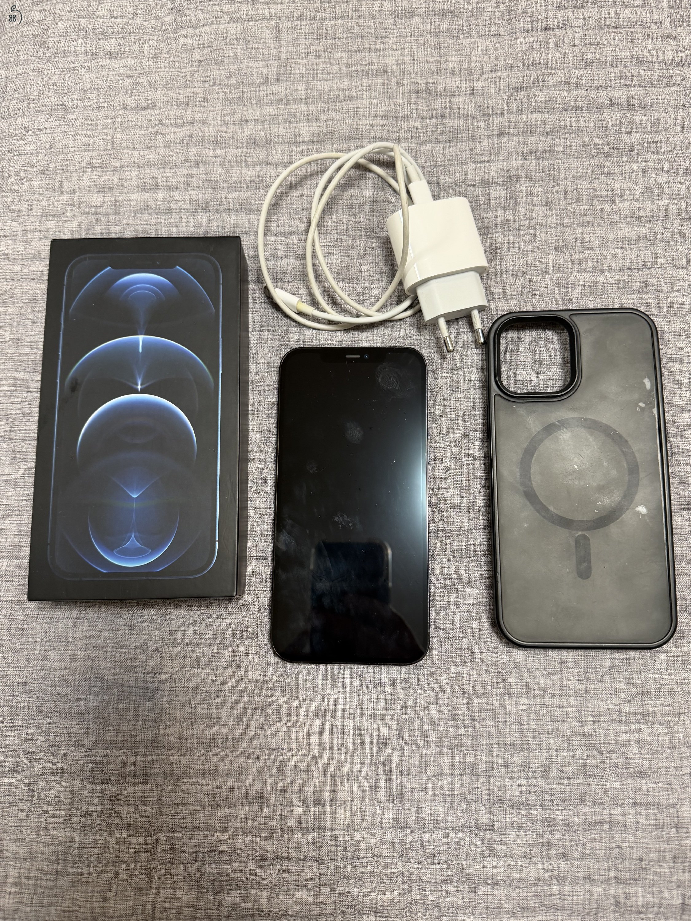 Eladó Újszerű iPhone 12 Pro Max 