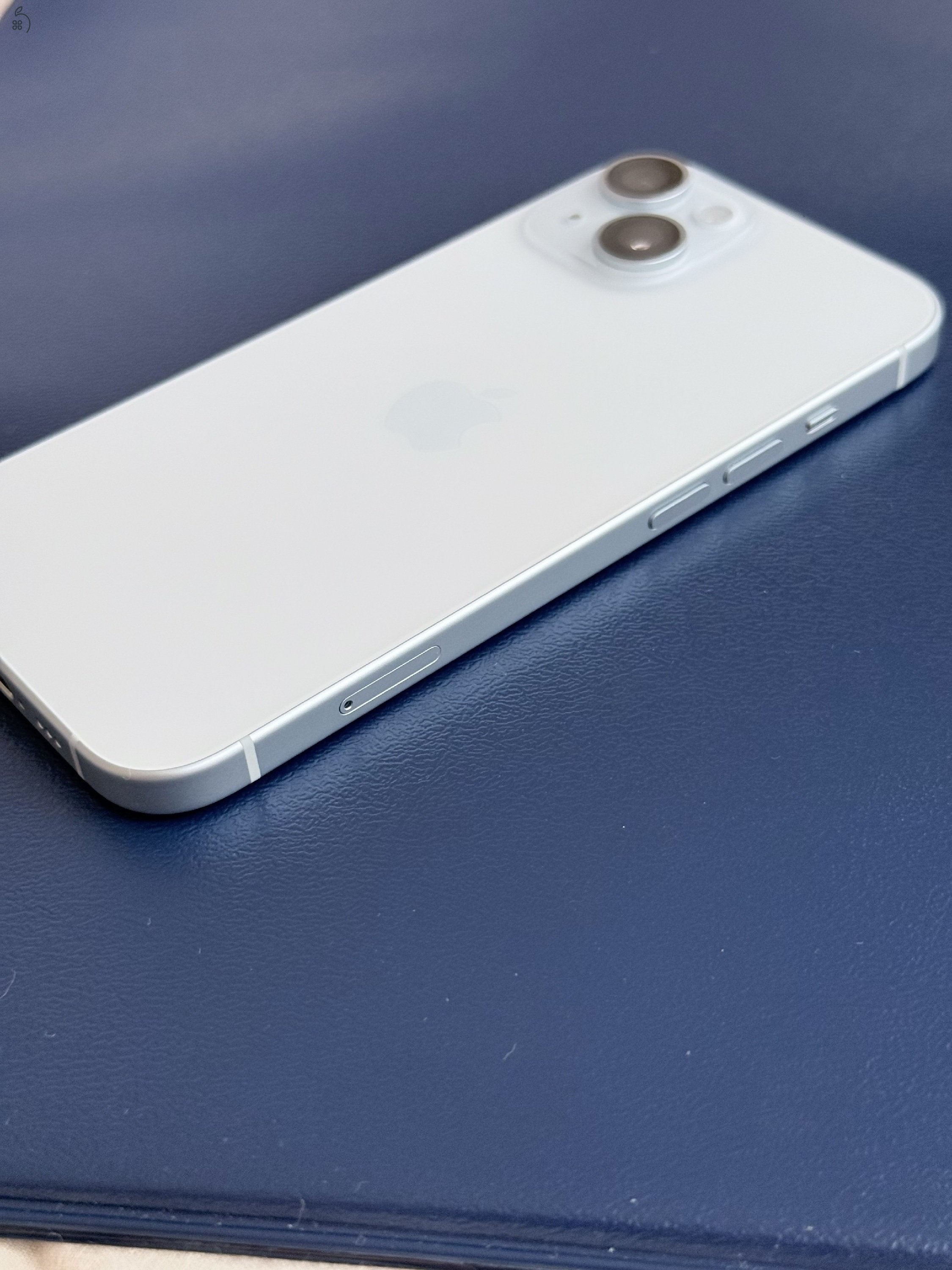 iPhone 15 256GB kék 98% akku MEDIA MARKT GARANCIA 2028.02-ig