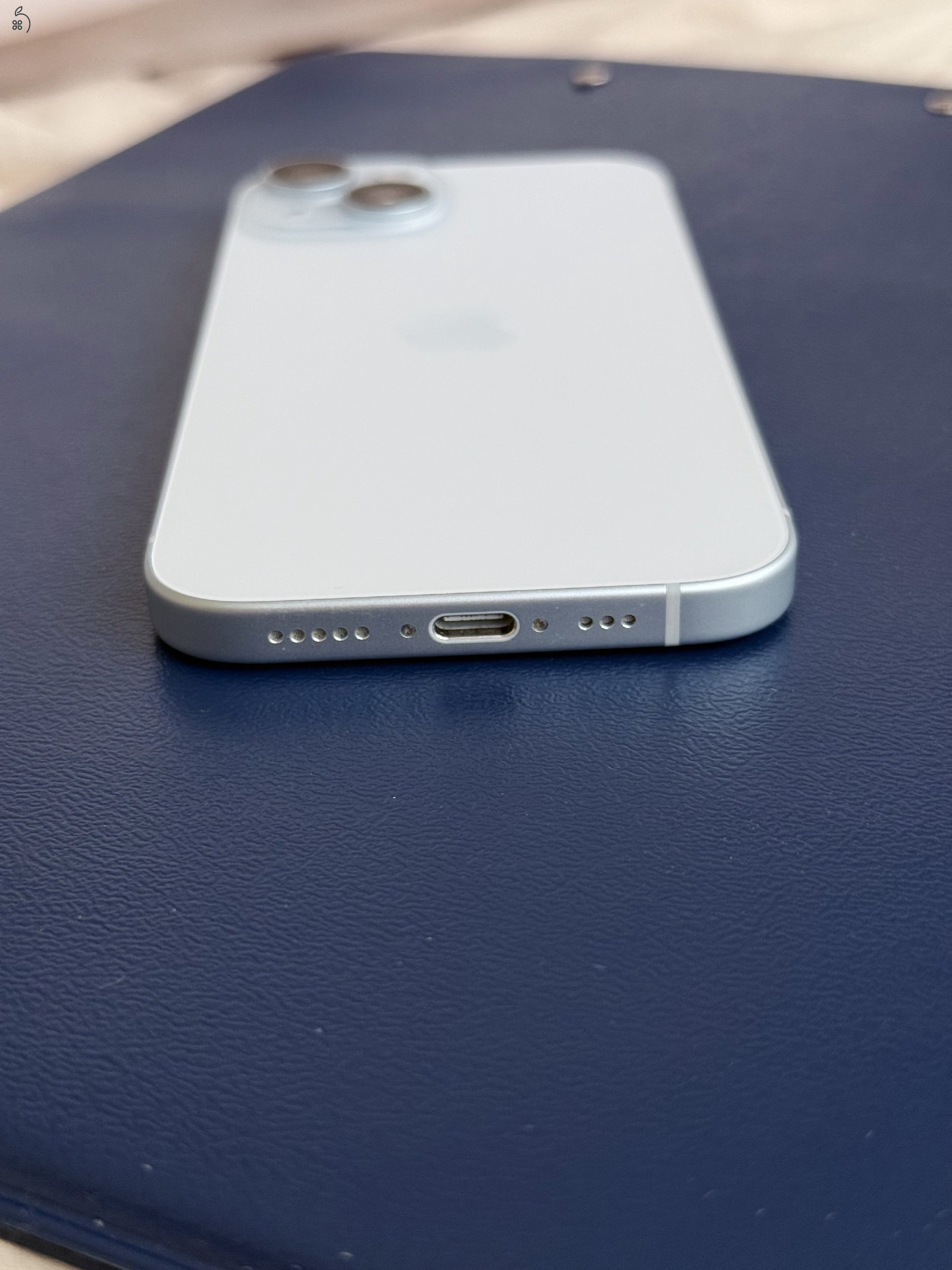 iPhone 15 256GB kék 98% akku MEDIA MARKT GARANCIA 2028.02-ig