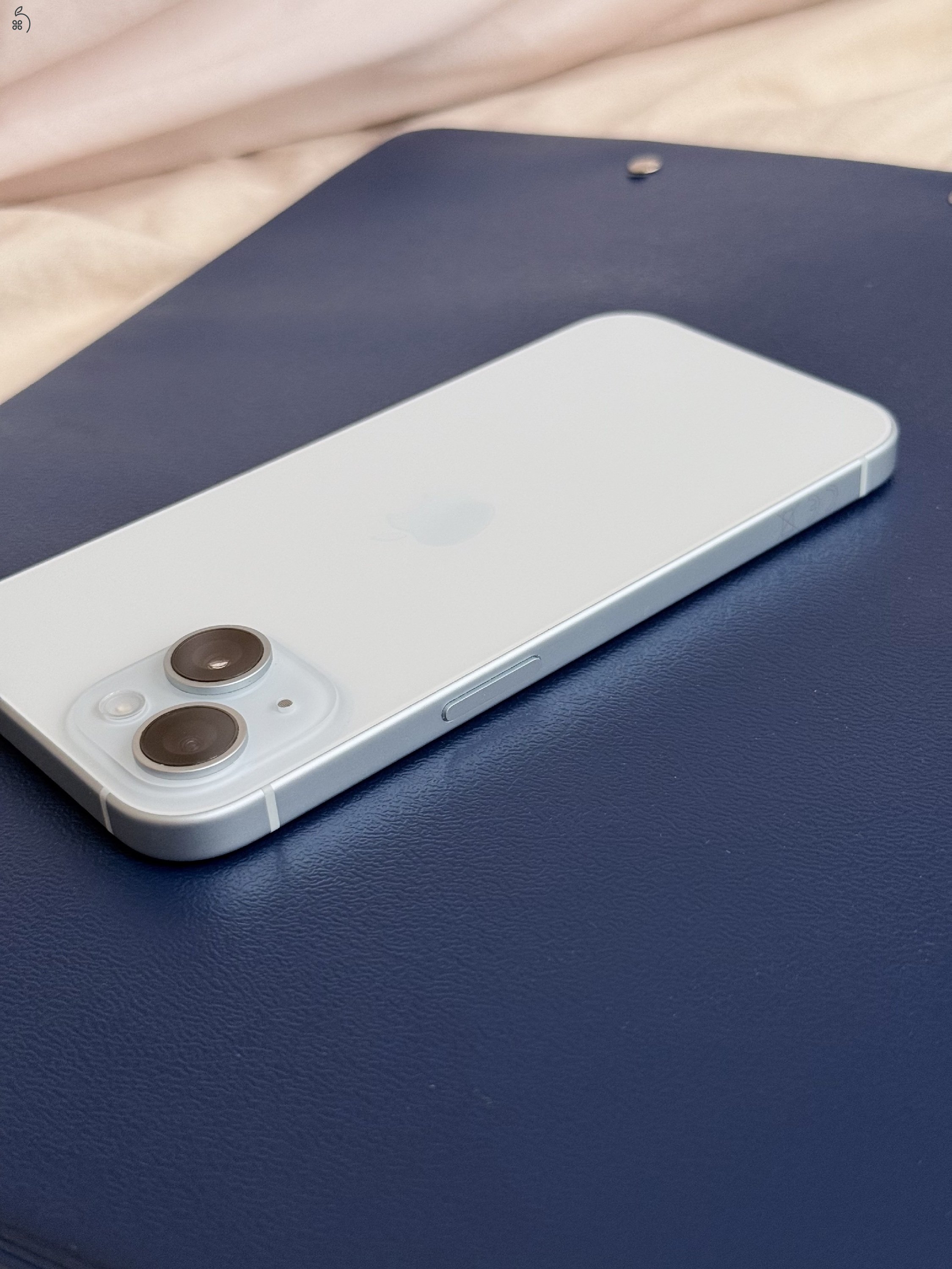 iPhone 15 256GB kék 98% akku MEDIA MARKT GARANCIA 2028.02-ig