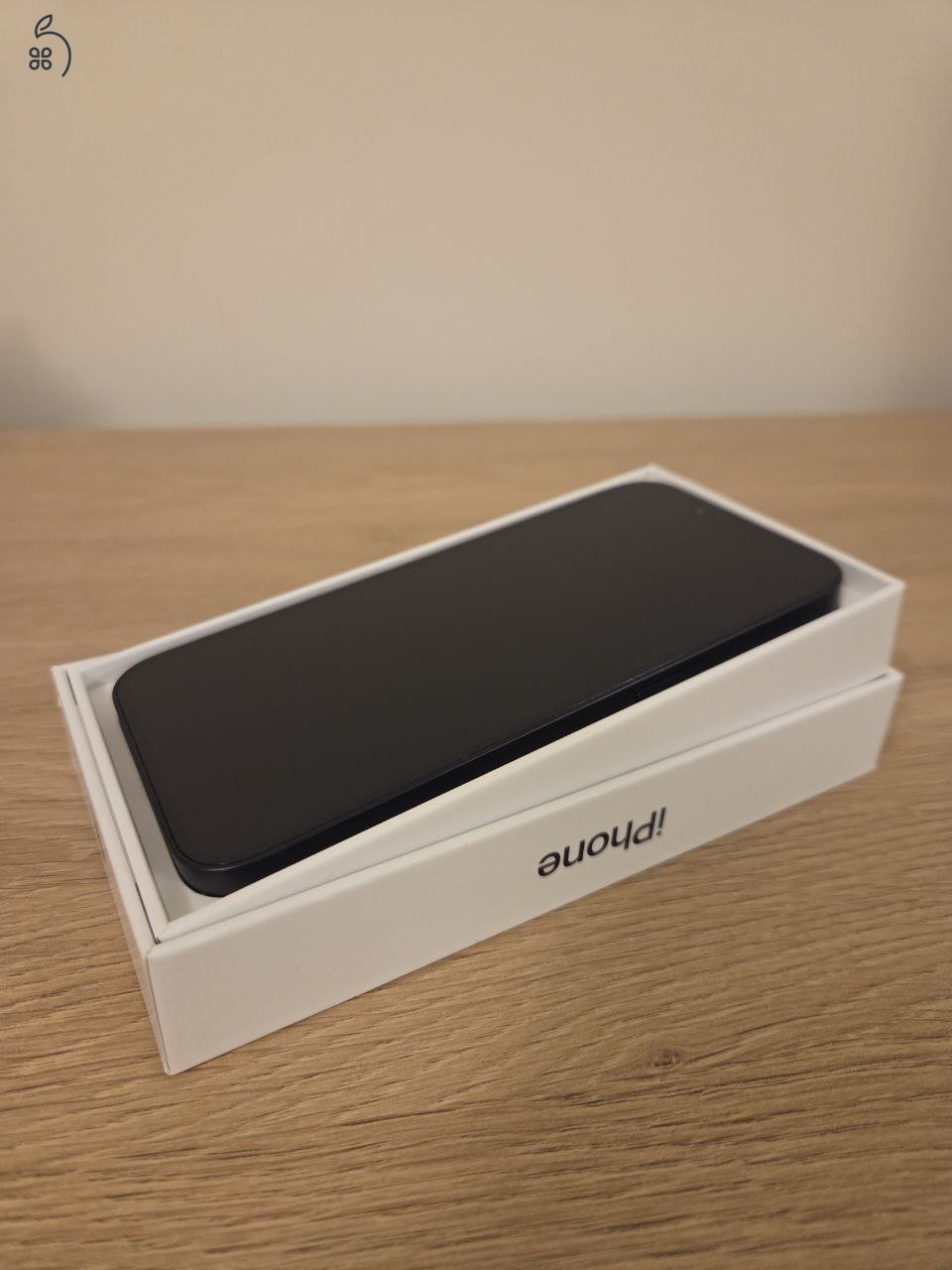 iPhone 13 ajándék tokkal, töltővel, üvegfóliával