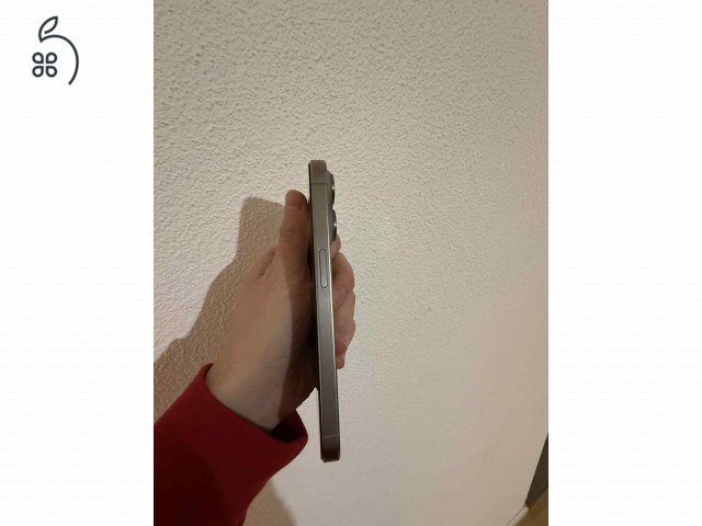 Eladó hibátlan állapotú iPhone 15 Pro