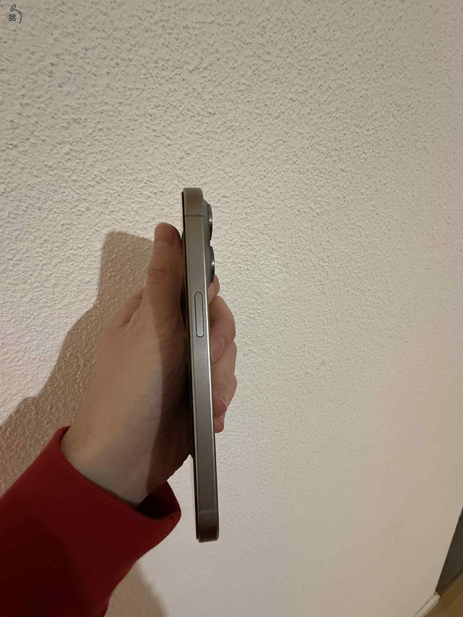 Eladó hibátlan állapotú iPhone 15 Pro