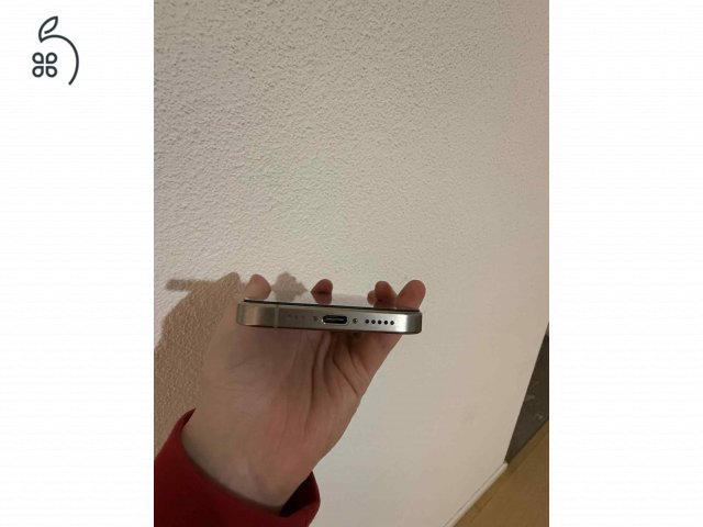 Eladó hibátlan állapotú iPhone 15 Pro