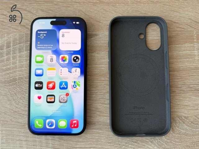 Apple iPhone 16 128GB Black (5 hó Apple garancia) + Apple MagSafe szilikontok