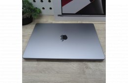 MacBook Pro 16 (2021) M1 Max, 32GB RAM, 500GB SSD, 16” XDR kijelző. Megkímélt állapot, 85% akku (481 ciklus), töltővel, 3 hónap garancia.