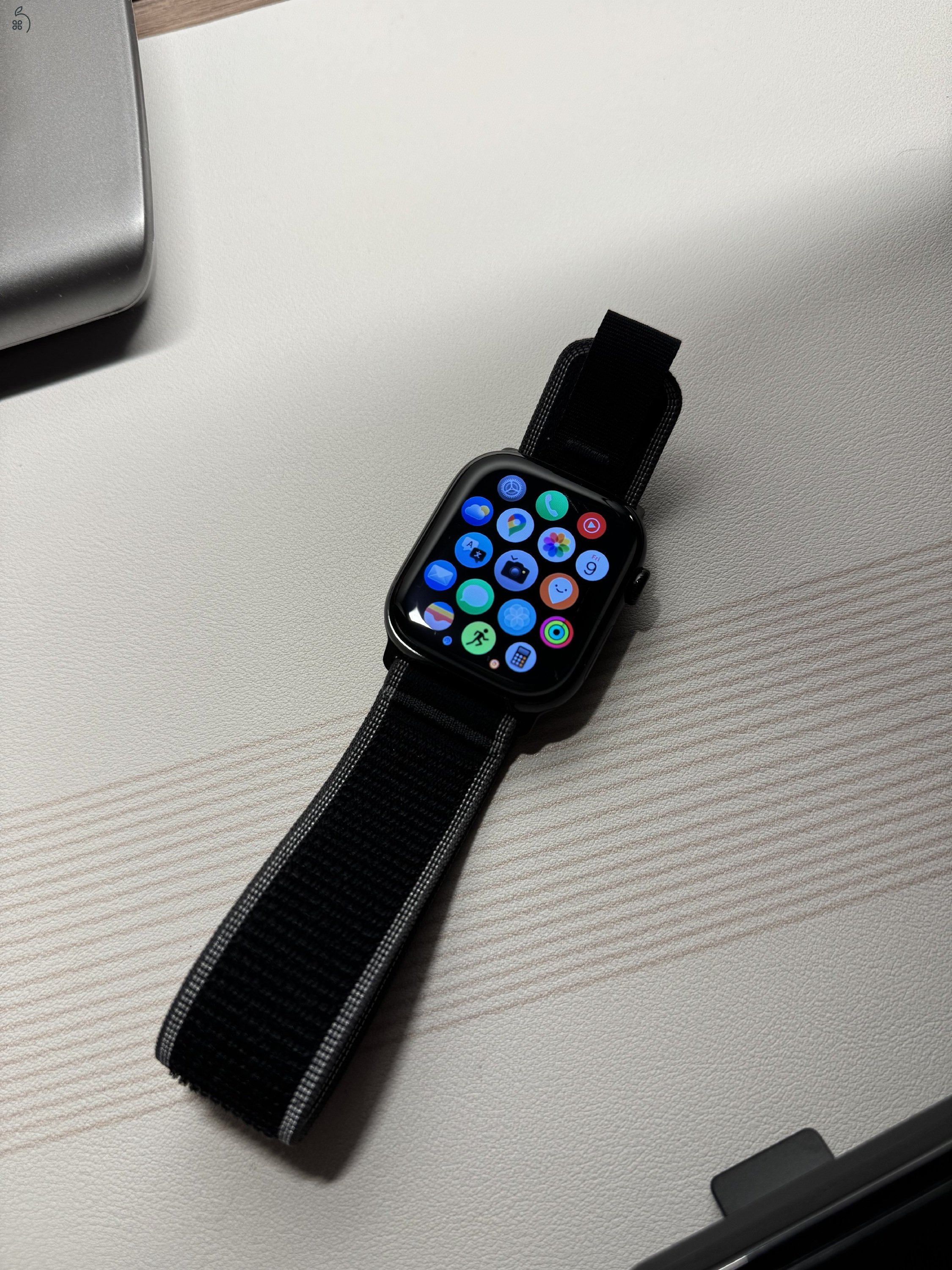 Használt Apple Watch Series 10