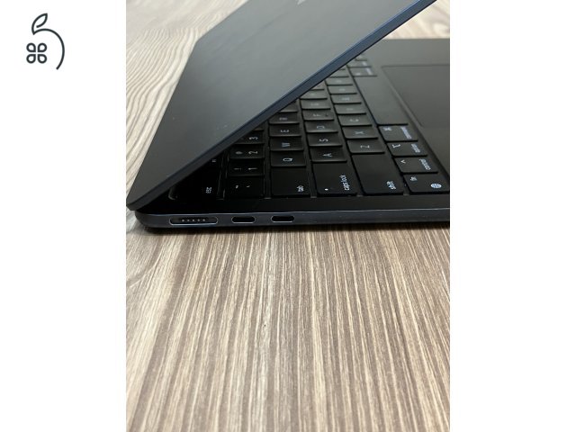 Macbook Air 13,6 - M2 (8-10) / 24GB / 2Tb   