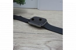 Apple Watch Series 11 46 mm – használt, karcmentes, 100% akku, garanciás 2029.01.08-ig