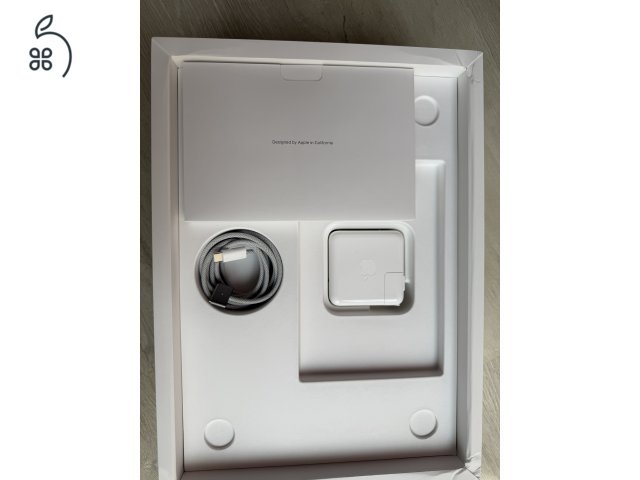 Eladó  Apple MacBook Pro M3 8GB/512GB -USA