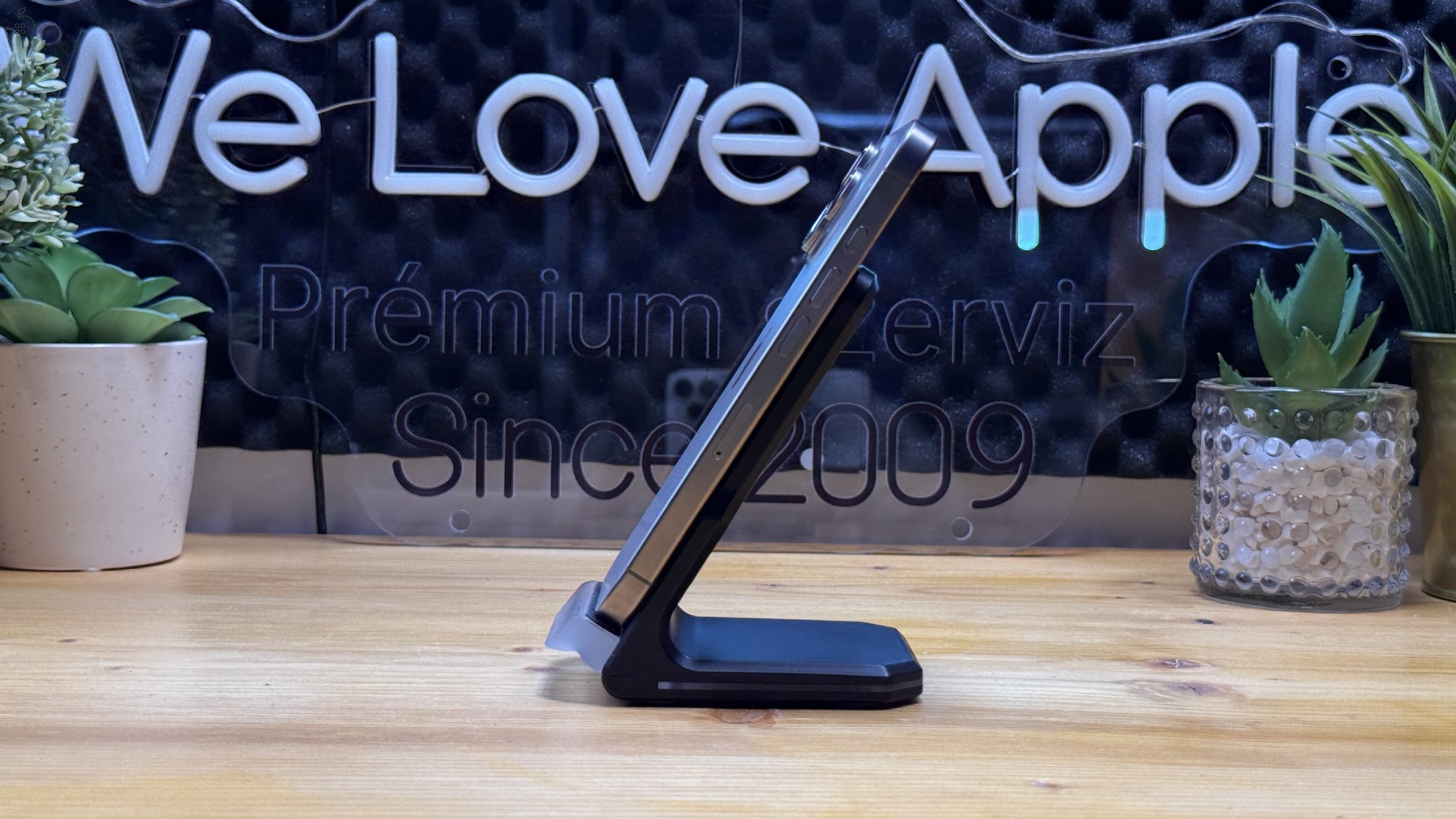  iPhone 16 Pro, 256GB, Szürke, 100% Akku, Független - 1ÉV Garancia, Számla 