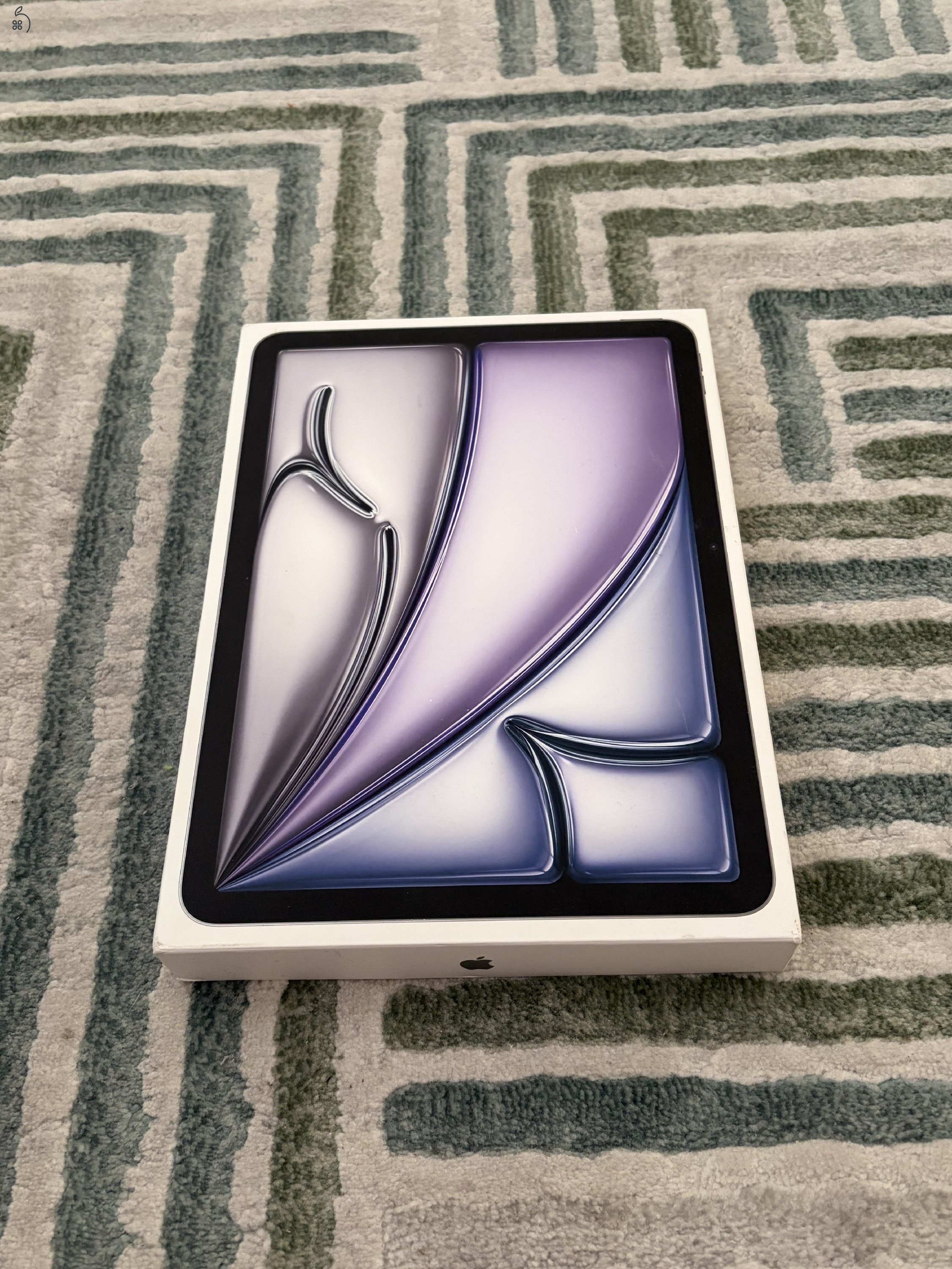 ÚJ, bontatlan iPad AIR 6 11” 256GB Cellular! 1 év Apple garancia!