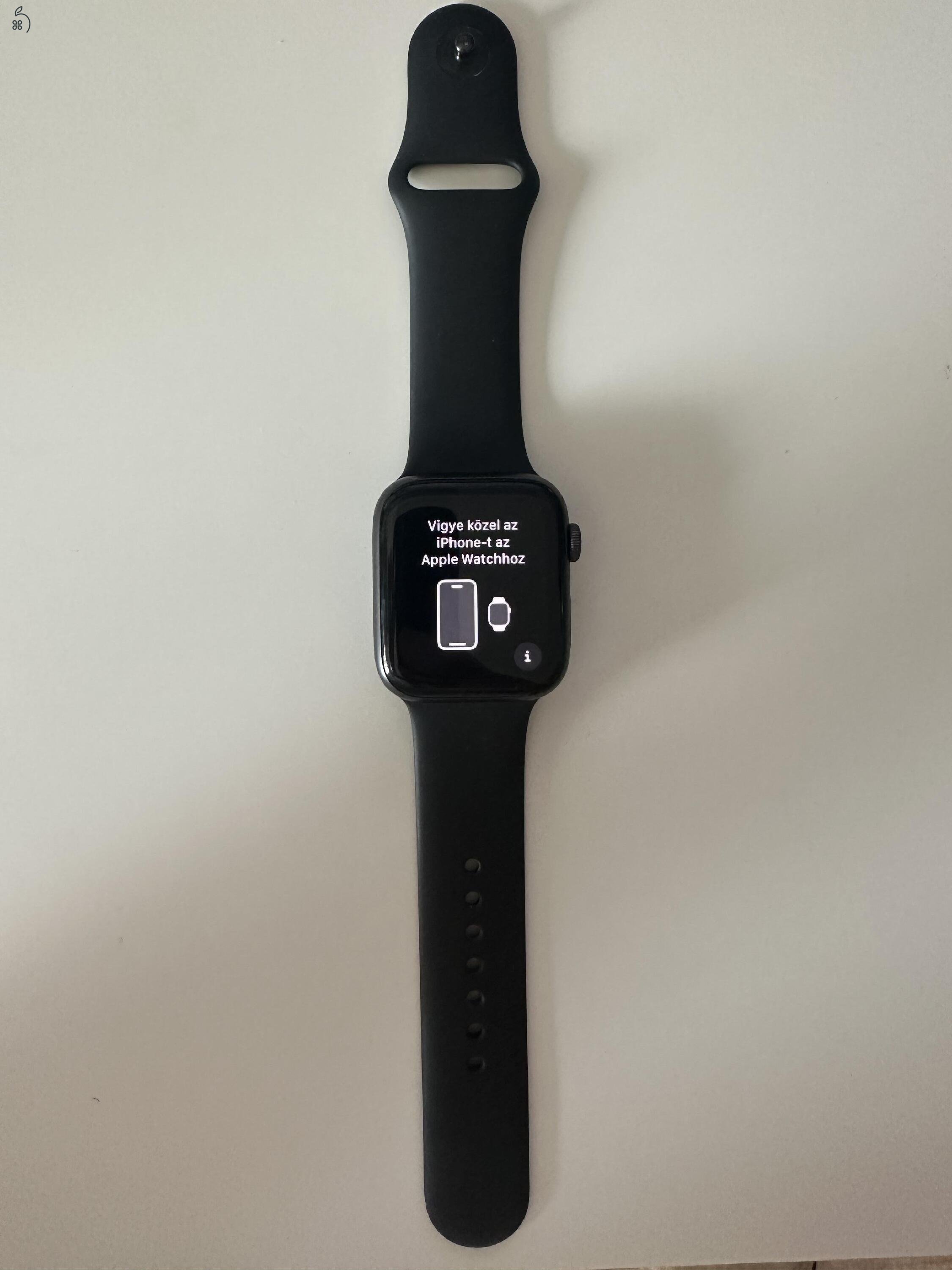 2020 Apple Watch SE 1.generáció szép állapotú