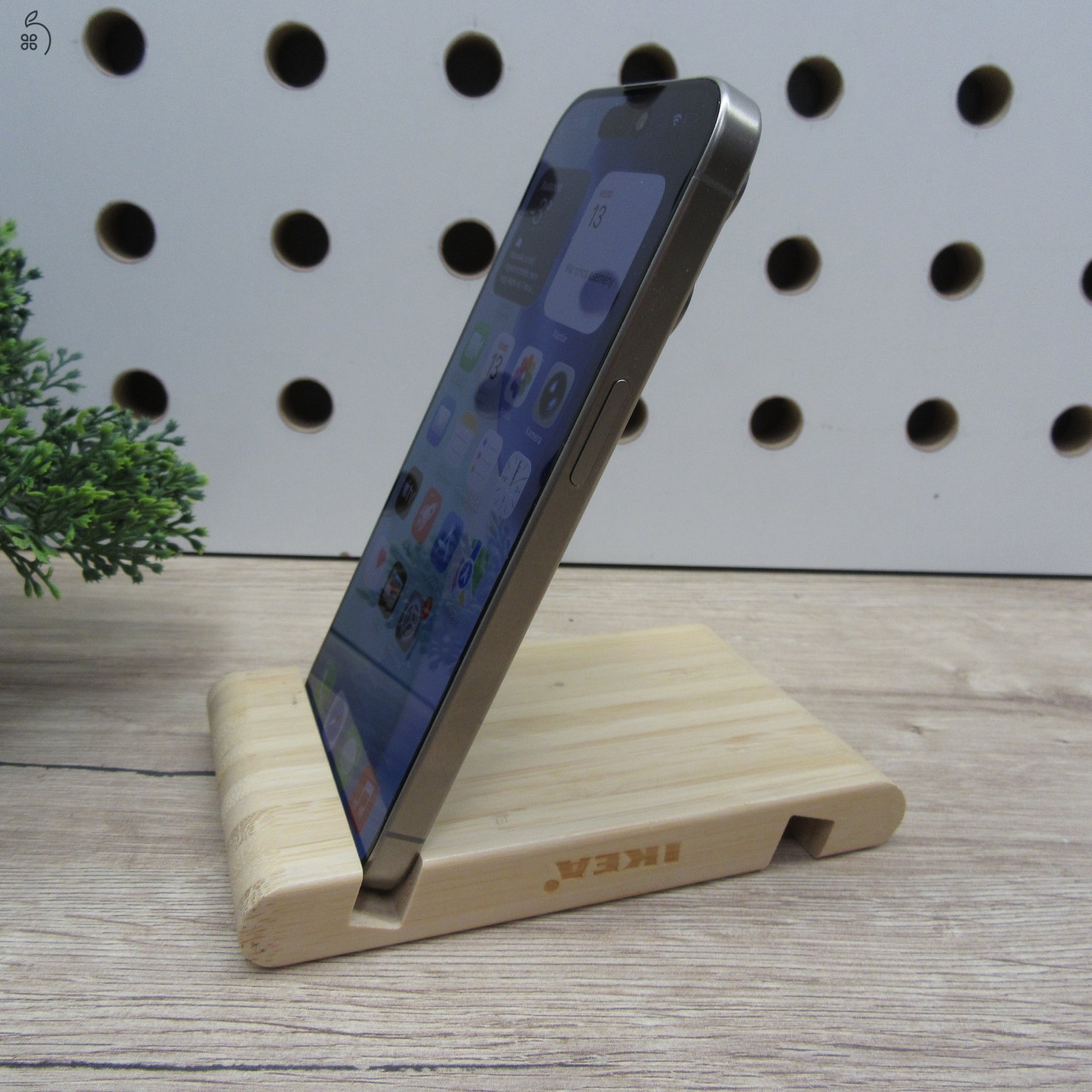 Apple iPhone 15 Pro 128GB Natural Titanium használt, karcmentes 92% akku – 6 hónap garancia