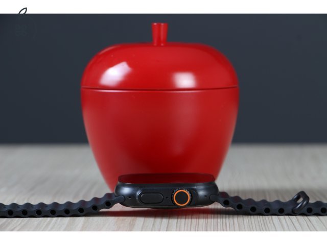 Apple Watch Ultra 2 asztrofekete B US-7571