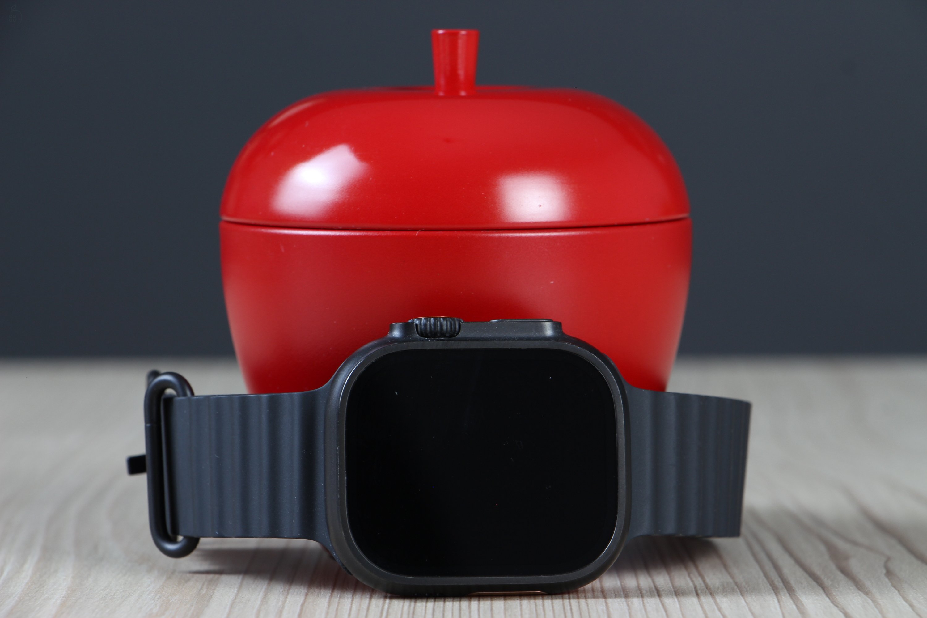 Apple Watch Ultra 2 asztrofekete B US-7571