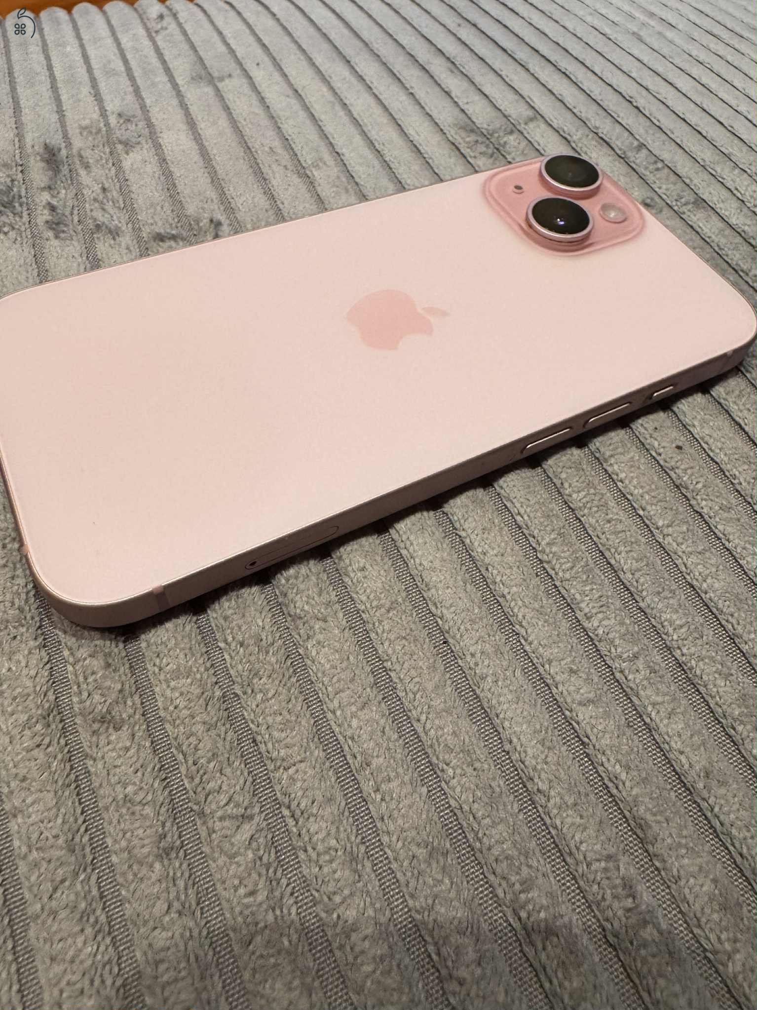 Eladó szép állapotú Iphone 15