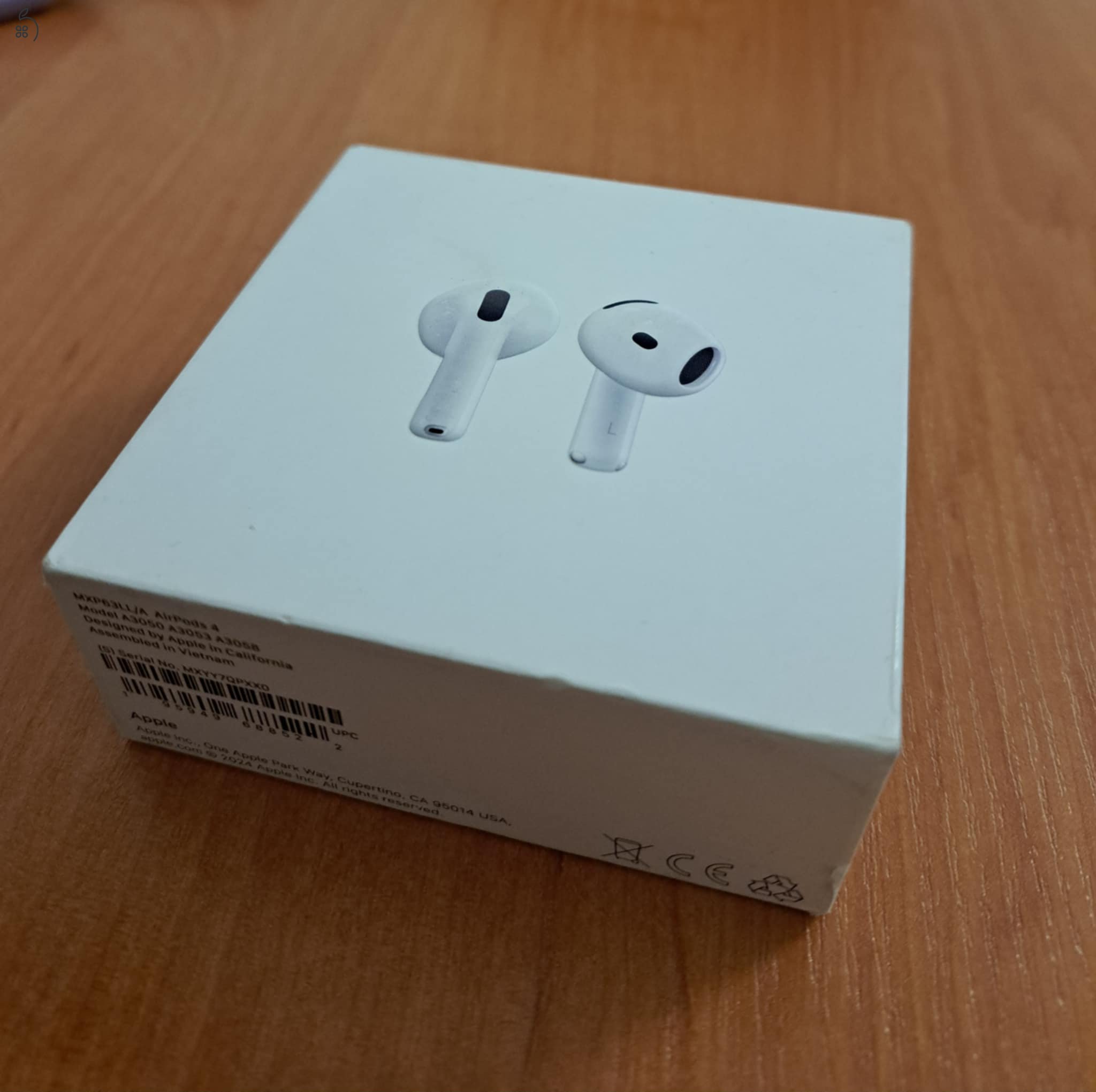 AirPods 4