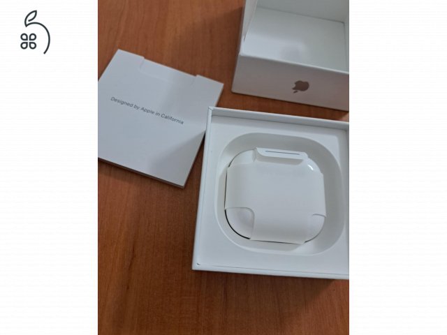 AirPods 4