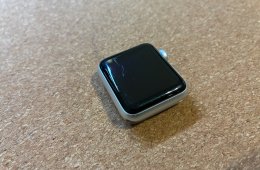Apple Watch Series 3 GPS - 38mm, A1858, ezüst - használt
