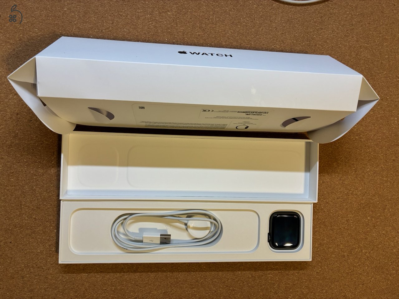 Apple Watch SE 1 (2020) GPS - 44mm, A2352, Asztroszürke - használt