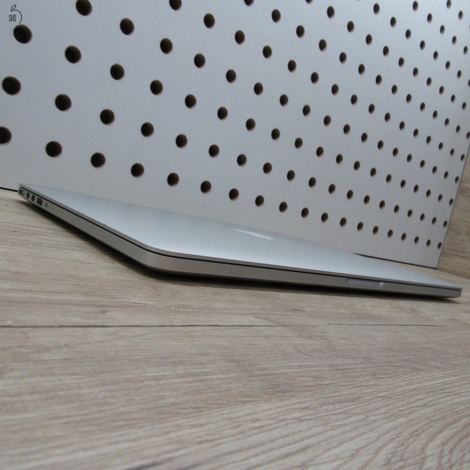 Apple MacBook Pro Retina 15 (Mid 2015) 16GB/500GB használt, megkímélt, akku 86%