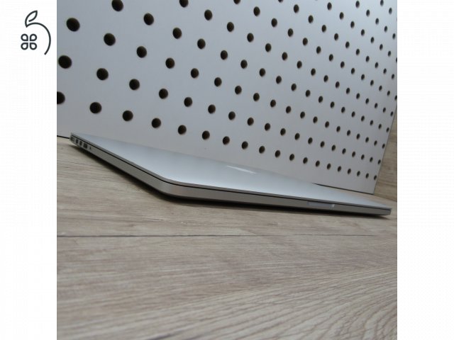 Apple MacBook Pro Retina 15 (Mid 2015) 16GB/500GB használt, megkímélt, akku 86%