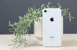 Apple iPhone 8 64GB White B US-7511