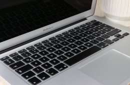 Apple Macbook Air 13