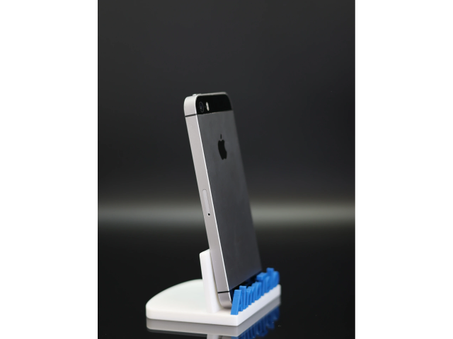 Apple iPhone SE (2016) 32 GB Space Gray 96% akku - 12 HÓ GARANCIA