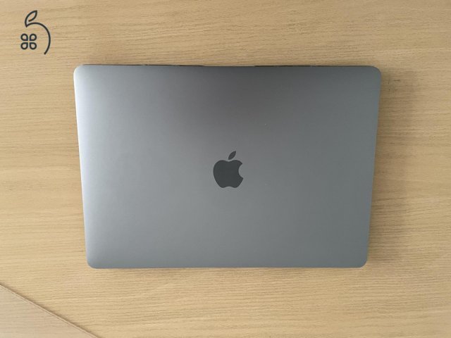 Macbook Pro M1 2020 8GB RAM 256GB SSD Magyar bill, 94% akku, Space Gray