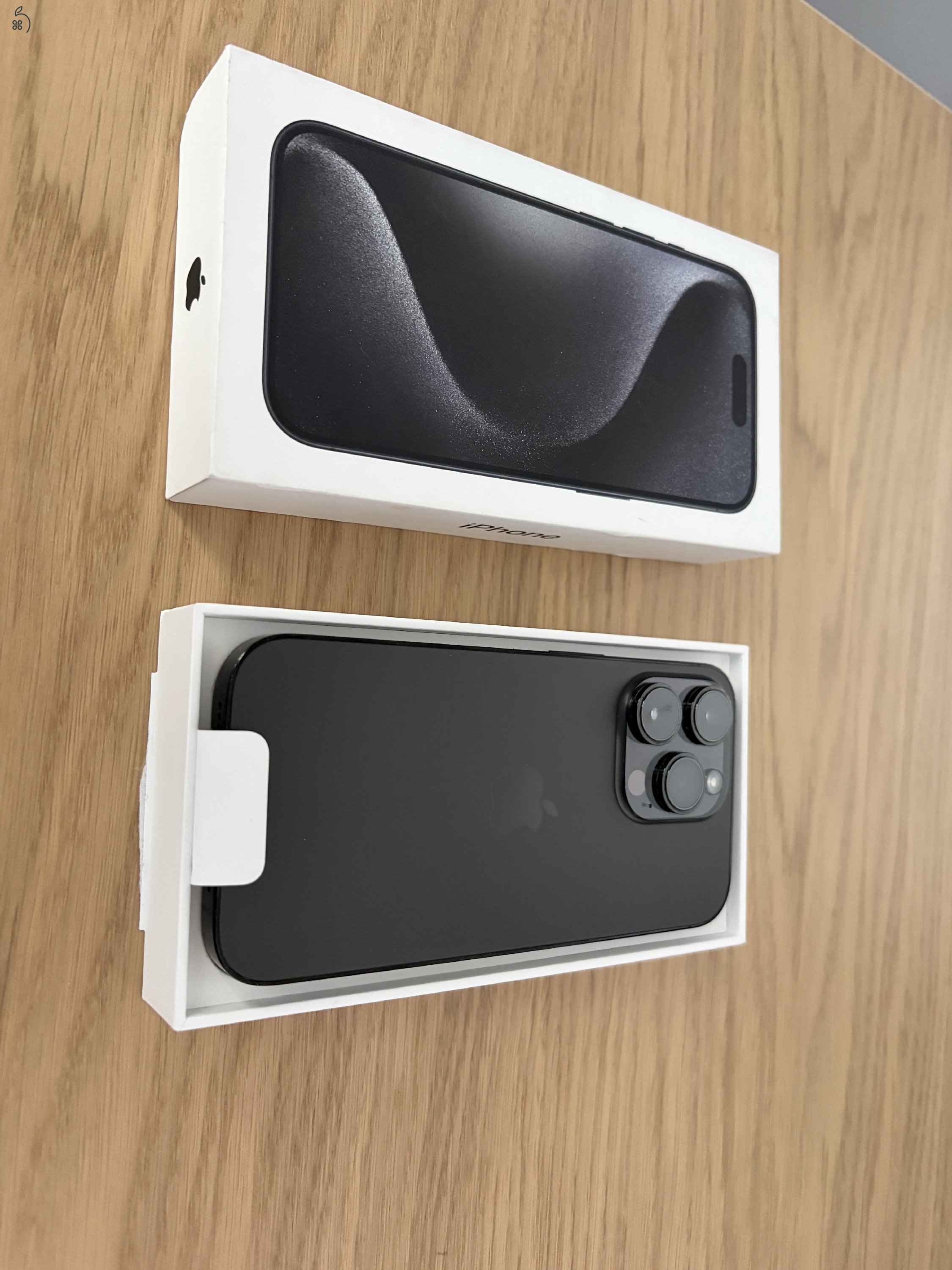 iPhone 14Pro 128GB, 100% akksi, fél éves