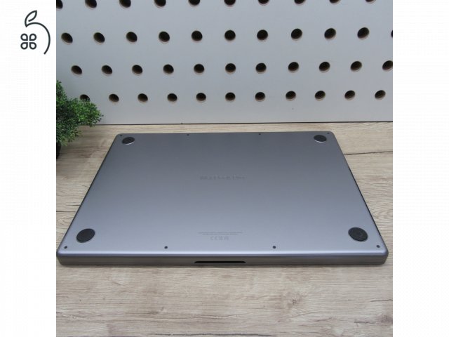 Apple MacBook Pro 16 (2021) 32GB/512GB használt, megkímélt, akku 86%