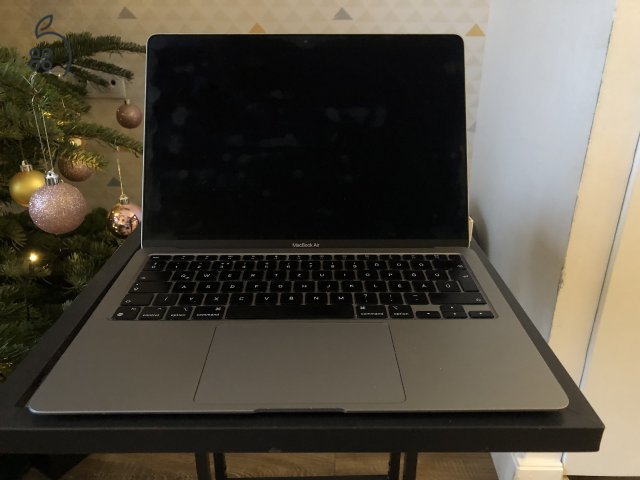 Macbook Air M1 8GB RAM 256 GB SSD 