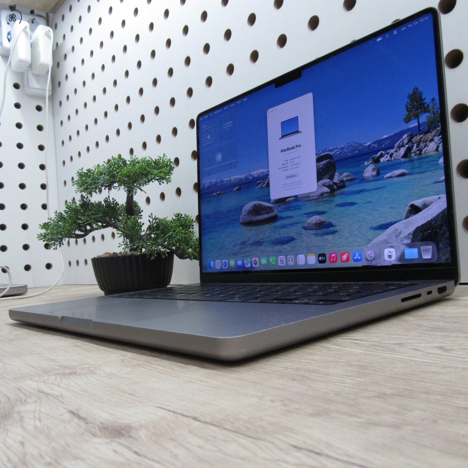 Apple MacBook Pro 14 M1 Max (2021) 32GB/1TB használt, megkímélt, akku 83%