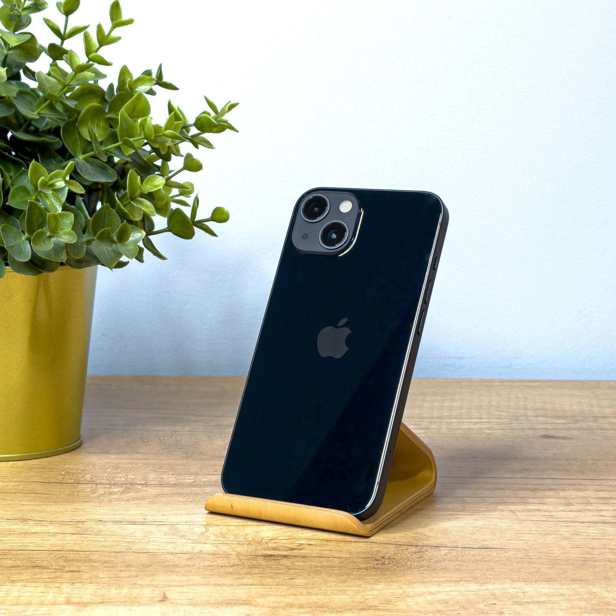 MacSzerez.com / iPhone 13 / 256GB / Midnight / Kártyafüggetlen / Garancia!