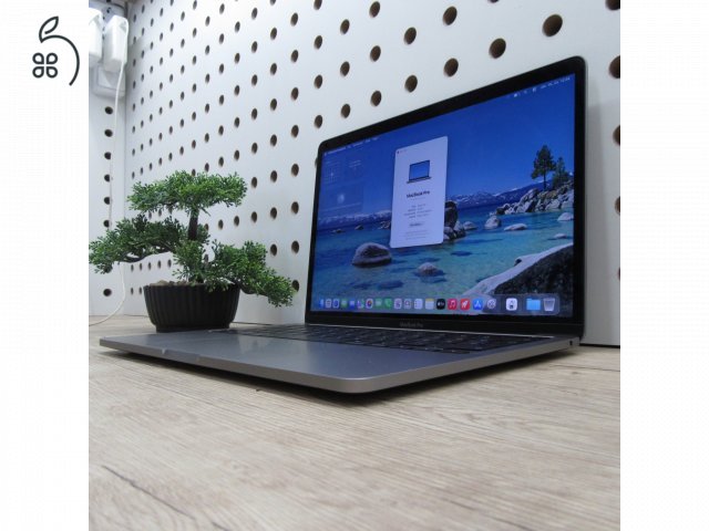 Apple MacBook Pro 13 M1 Touch Bar (2021) 16GB/1TB használt, karcmentes, akku 87%