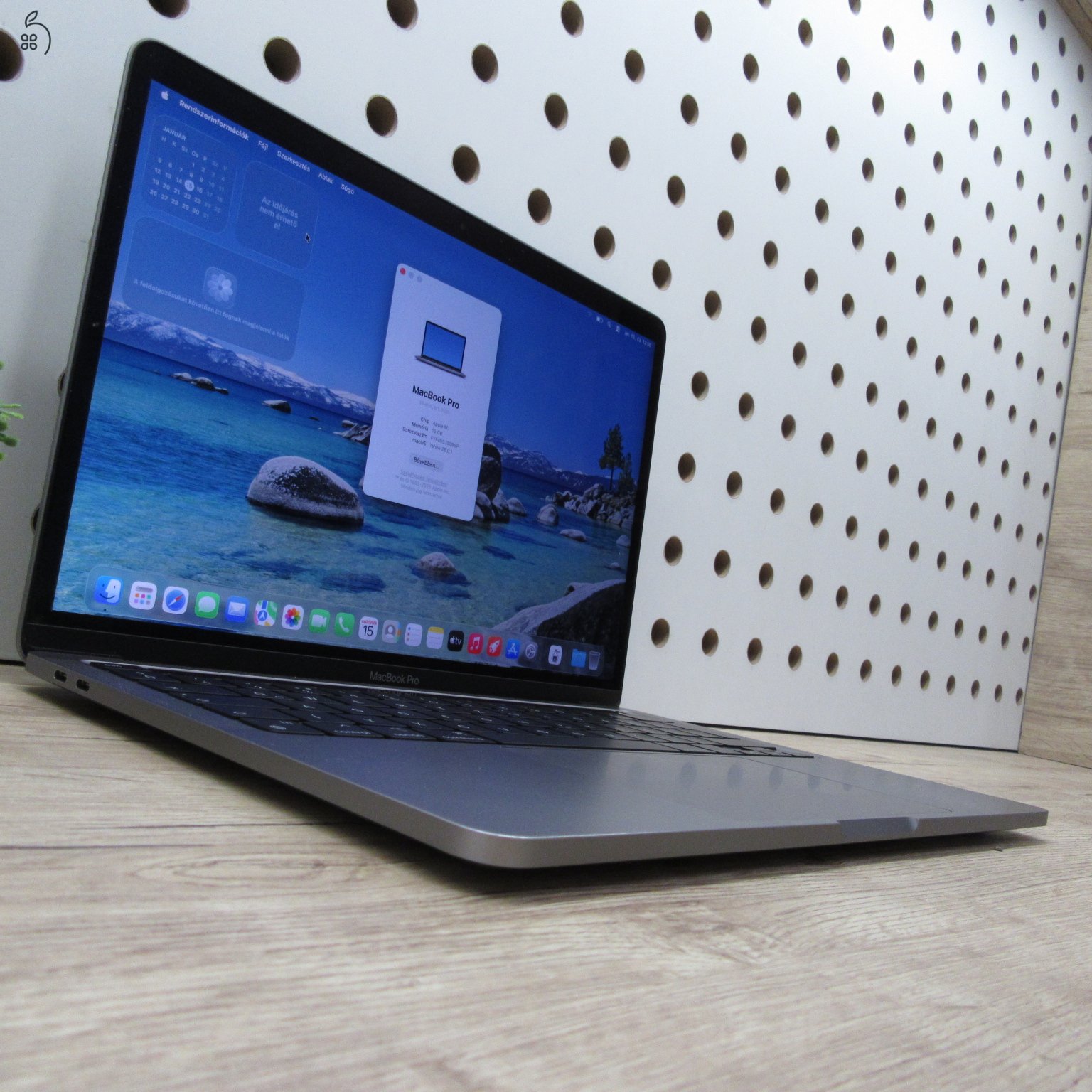 Apple MacBook Pro 13 M1 Touch Bar (2021) 16GB/1TB használt, karcmentes, akku 87%