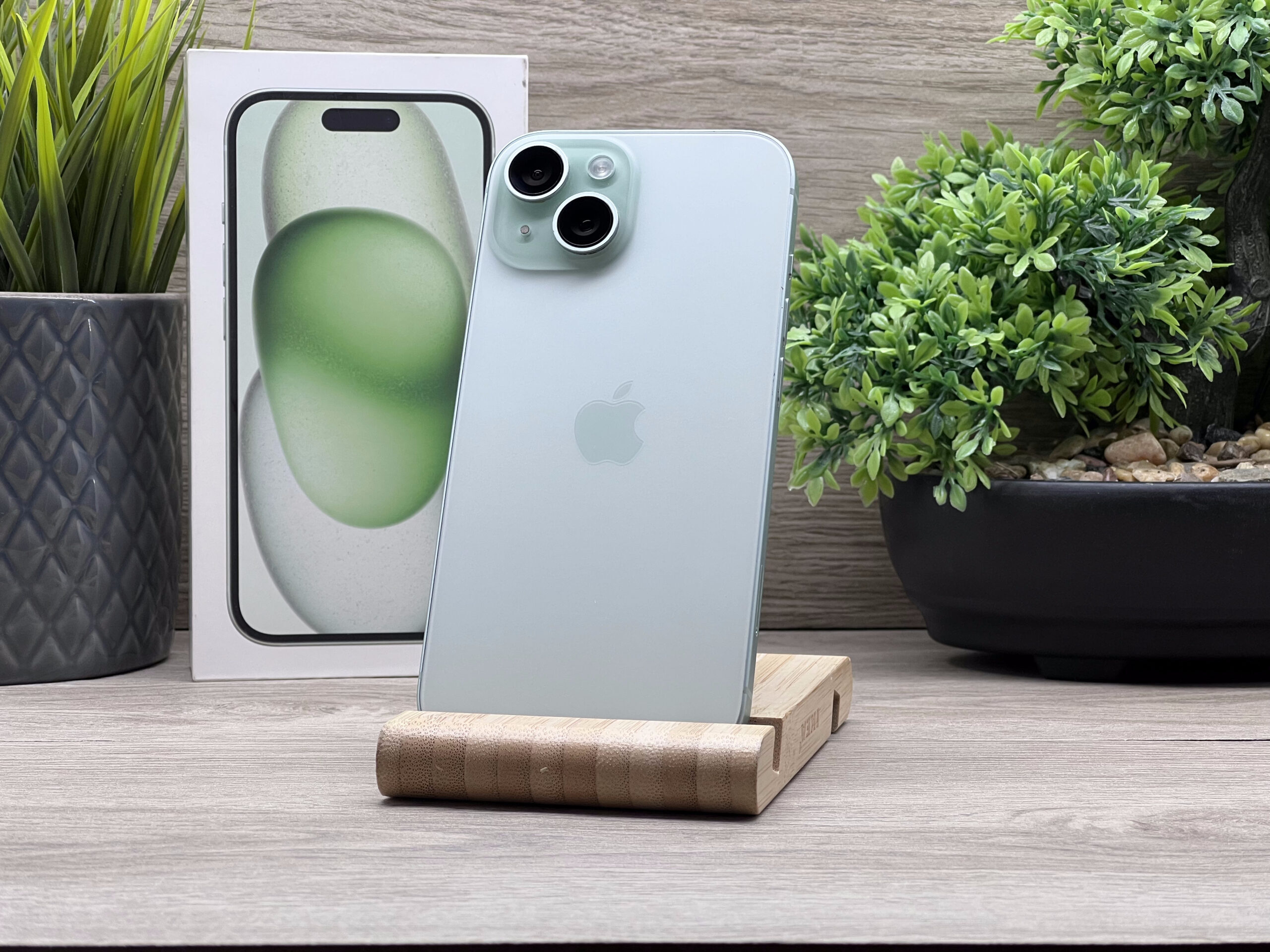 Hibátlan iPhone 15 Green 128GB 2 ÉV Garanciával Számlával 91% Akku