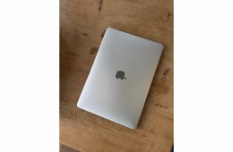 MacBook Air 13