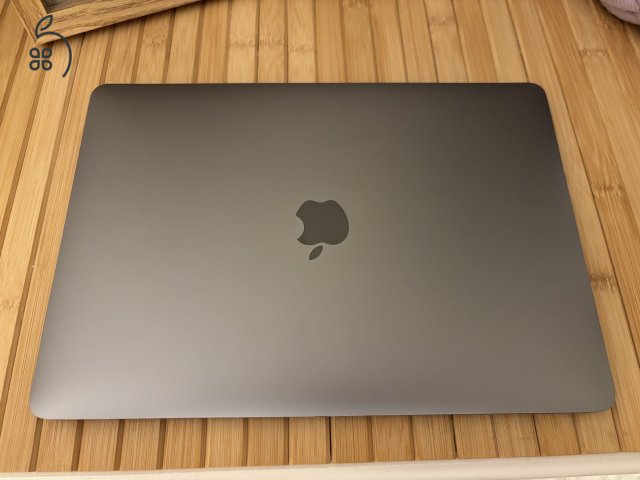 Macbook Air M1 8GB RAM 512GB SSD US billentyűzet