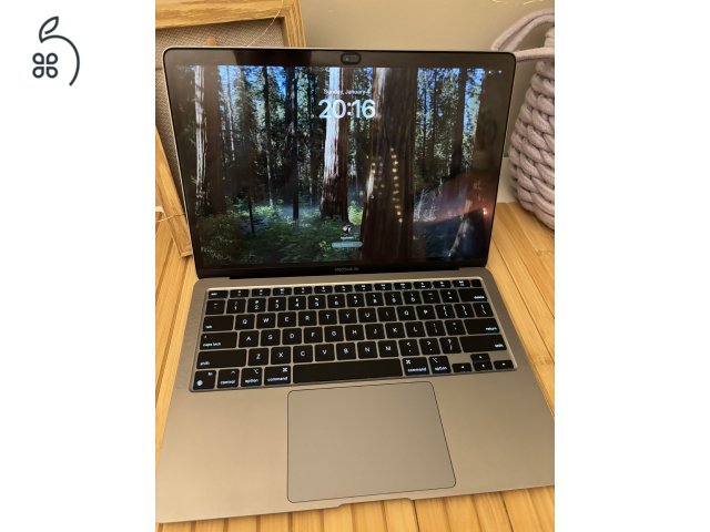 Macbook Air M1 8GB RAM 512GB SSD US billentyűzet